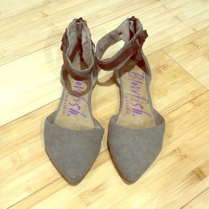 Blowfish Women’s Green Canvas Flats, size 6